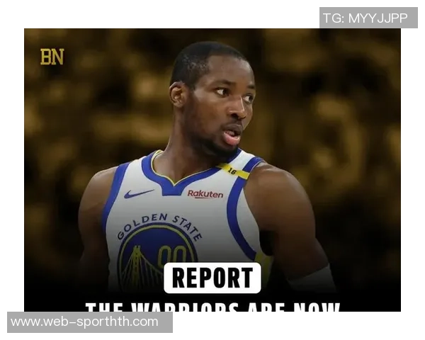 锡安上半场表现抢眼15分钟内贡献8分9板3助3断2帽展现实力